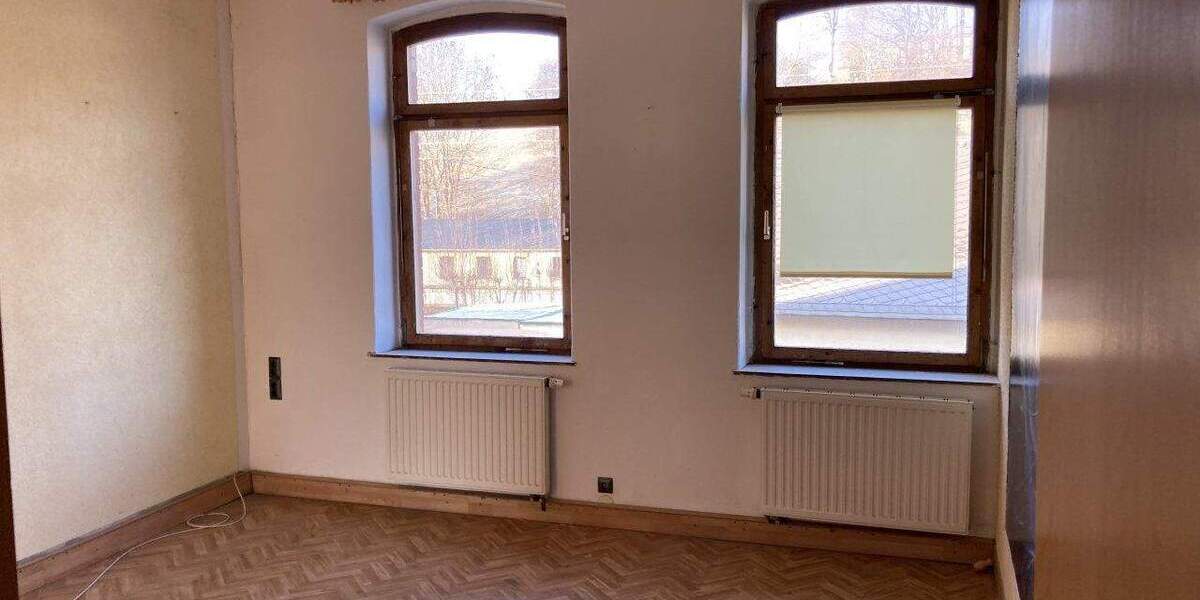 Mehrfamilienhaus, Wohnhaus Heinsdorfergrund Unterheinsdorf - 9 Zimmer, 180 m&sup2;, 50.000&euro; | Angebot:25707394