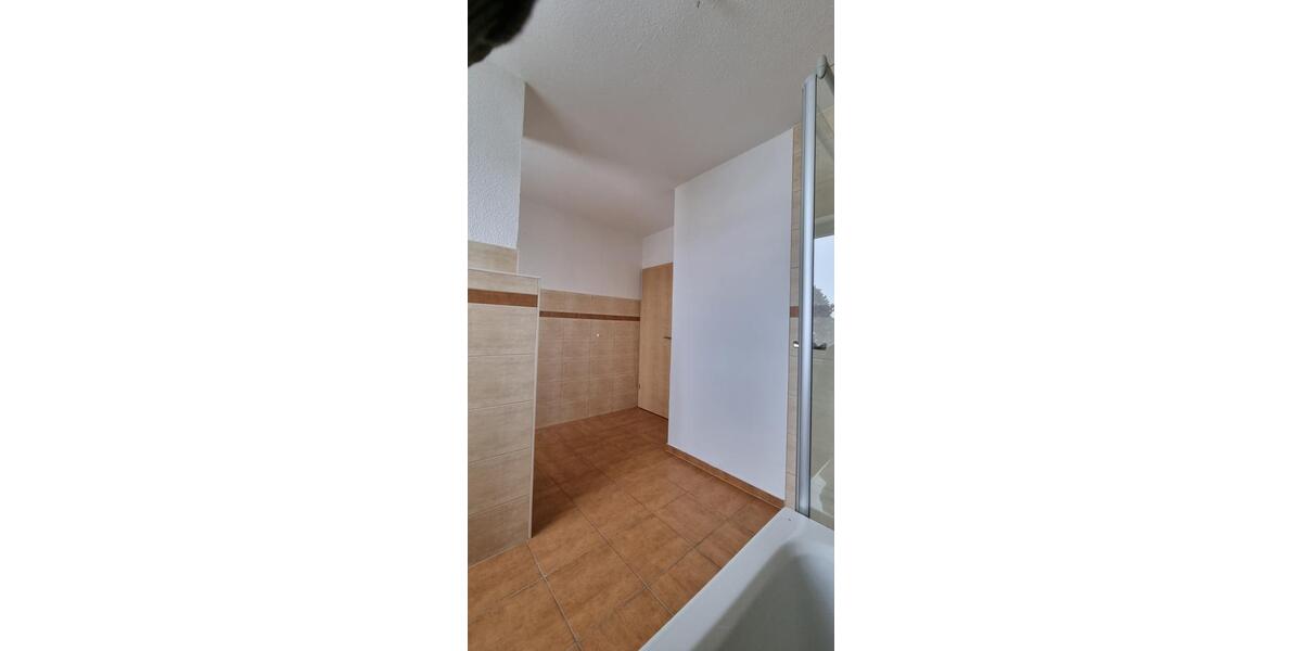 Etagenwohnung Schleiz - 2 Zimmer, 58 m&sup2;, 420&euro; | Angebot:24616024