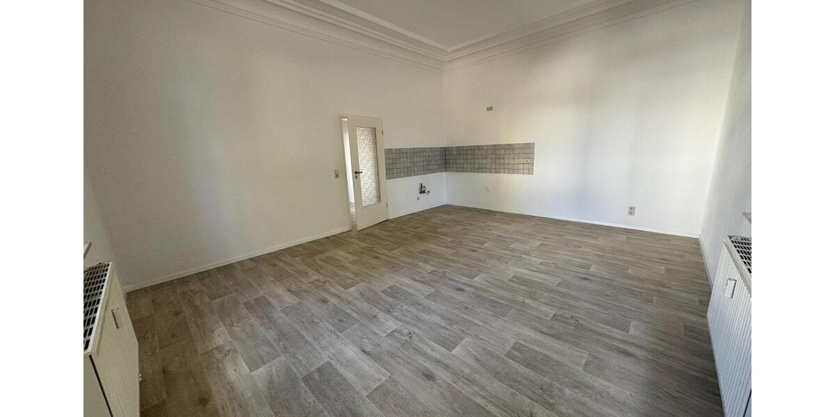 Erdgeschoßwohnung Reichenbach im Vogtland - 2 Zimmer, 55 m&sup2;, 300&euro; | Angebot:24184565