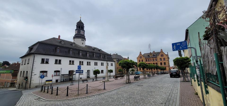 Einfamilienhaus Auma-Weidatal Weidatal - 9 Zimmer, 160 m&sup2;, 20.000&euro; | Angebot:25707834