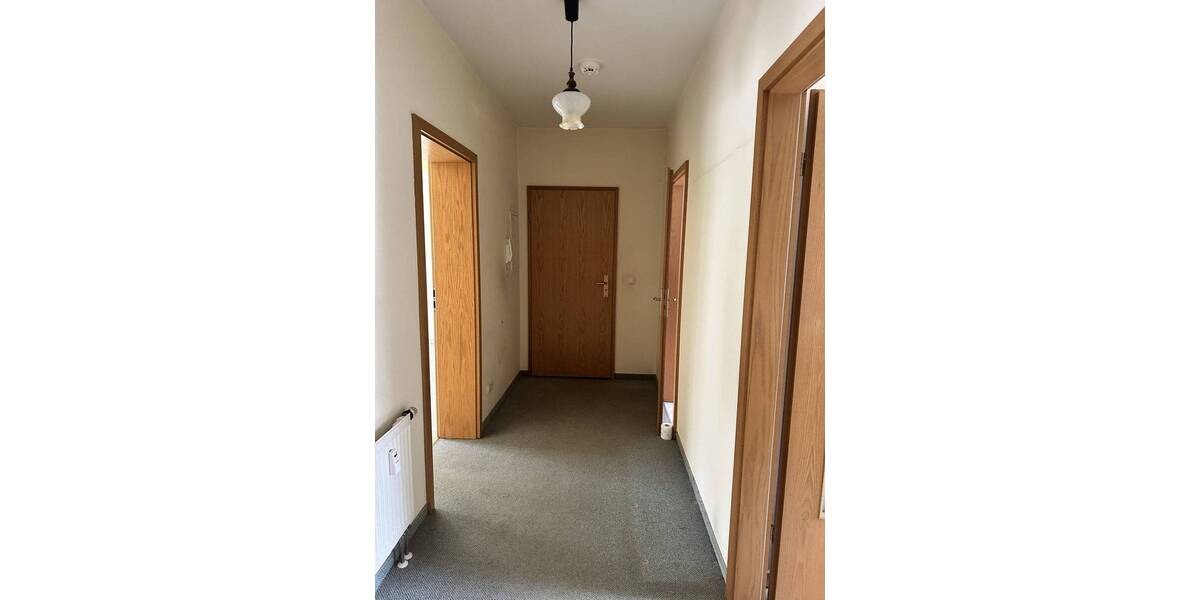 Etagenwohnung Fraureuth - 3 Zimmer, 71 m&sup2;, 69.000&euro; | Angebot:26108222