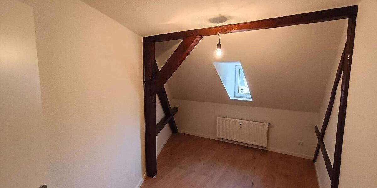 Etagenwohnung Reichenbach im Vogtland Reichenbach - 3 Zimmer, 74 m&sup2;, 450&euro; | Angebot:25665720