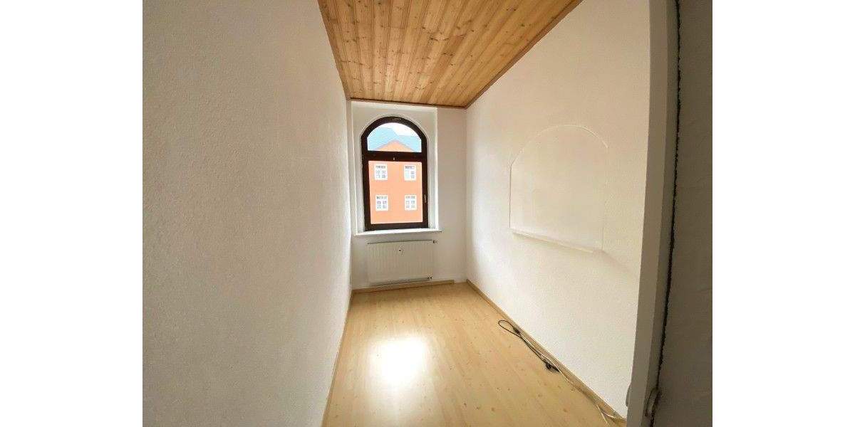 Etagenwohnung Plauen Ostvorstadt - 2 Zimmer, 66 m&sup2;, 390&euro; | Angebot:25800327