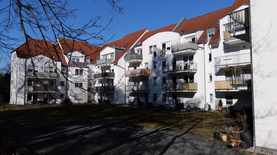 Etagenwohnung Auerbach/Vogtland Vogtland - 2 Zimmer, 59 m&sup2;, 350&euro; | Angebot:23448941