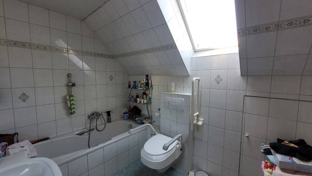 Einfamilienhaus Klingenthal Sachsenberg - 9 Zimmer, 230 m&sup2;, 159.000&euro; | Angebot:25741465