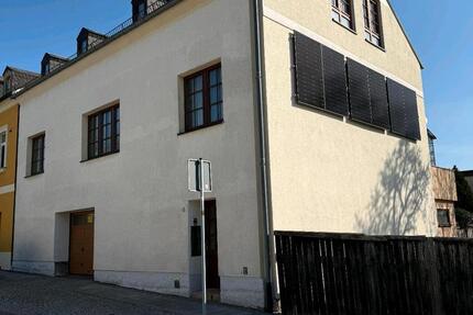 Haus Treuen - 12 Zimmer, 150 m&sup2;, 185.000&euro; | Angebot:25656852