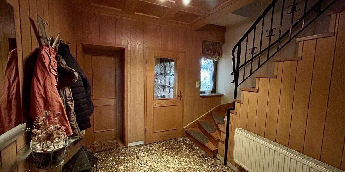 Einfamilienhaus Rodewisch - 1 Zimmer, 220 m&sup2;, 249.000&euro; | Angebot:25662114