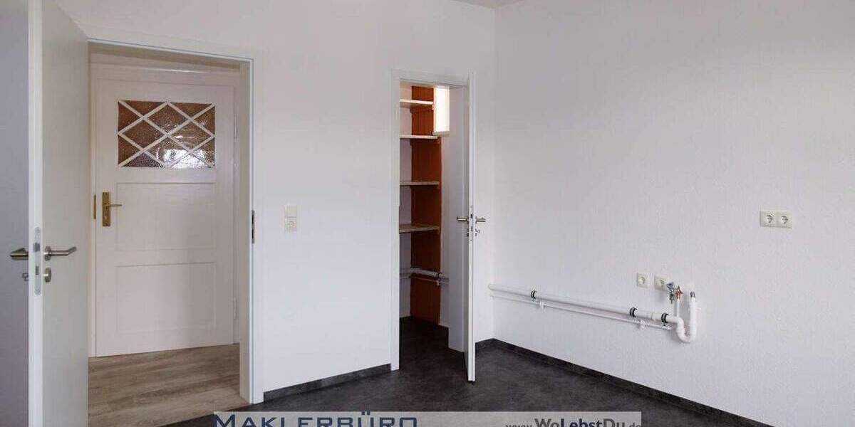 Etagenwohnung Greiz - 3 Zimmer, 82 m&sup2;, 599&euro; | Angebot:25678434