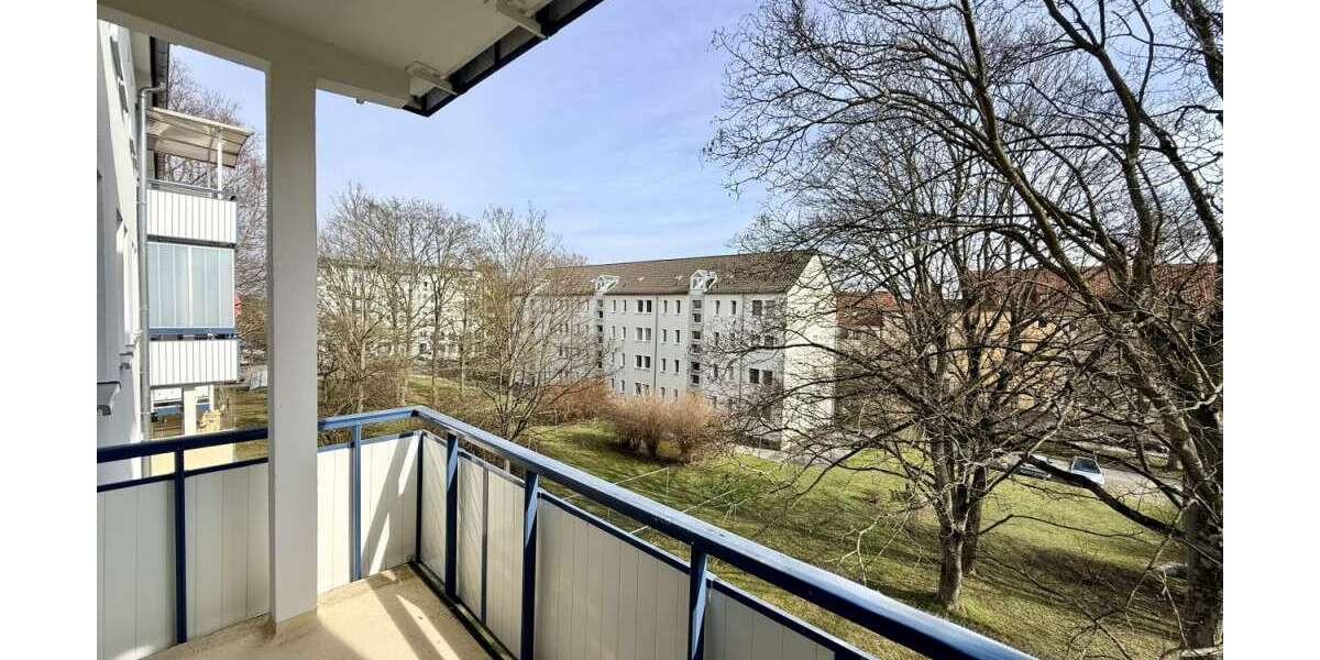 Etagenwohnung Plauen Bahnhofsvorstadt - 3 Zimmer, 57 m&sup2;, 300&euro; | Angebot:24871479