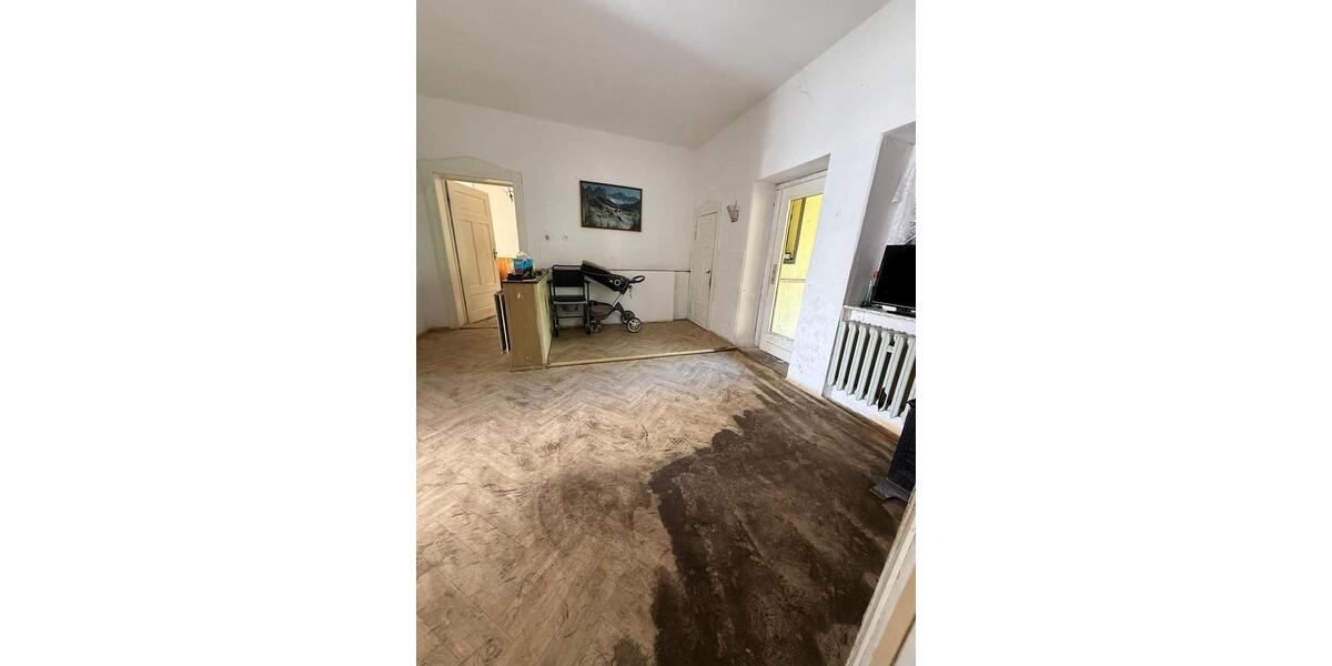 Einfamilienhaus Markneukirchen - 12 Zimmer, 150 m&sup2;, 75.000&euro; | Angebot:27042846