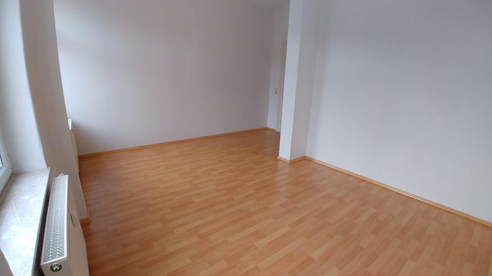 Etagenwohnung Greiz - 2 Zimmer, 64 m&sup2;, 320&euro; | Angebot:16811892