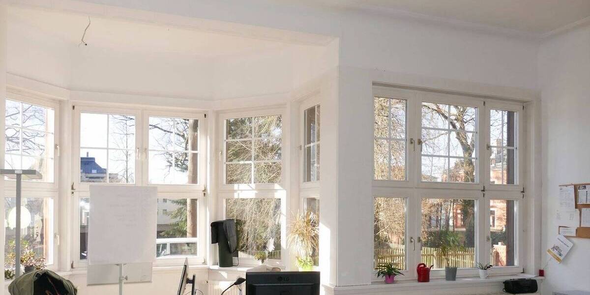 Gewerbeobjekt Reichenbach im Vogtland Reichenbach - 8 Zimmer, 196 m&sup2;, 985&euro; | Angebot:25678427