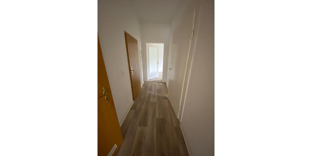 Etagenwohnung Plauen Alt Chrieschwitz - 3 Zimmer, 73 m&sup2;, 327&euro; | Angebot:9060663