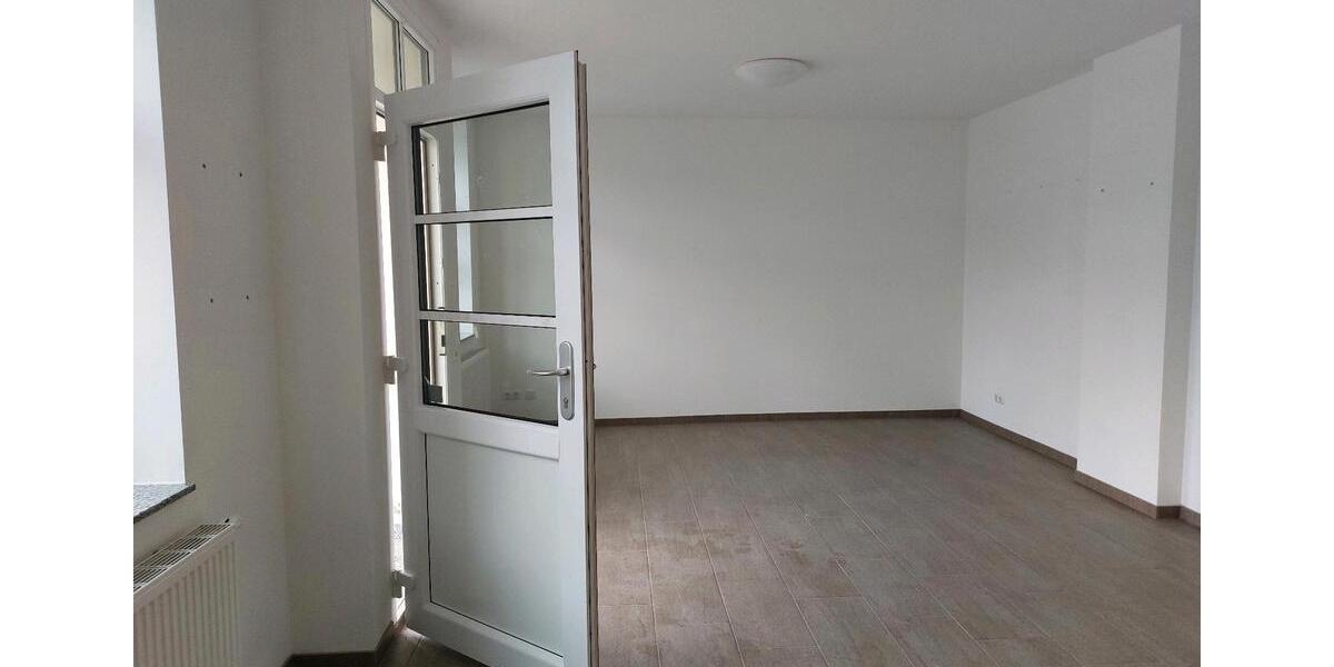 Einfamilienhaus Markneukirchen - 6 Zimmer, 200 m&sup2;, 98.000&euro; | Angebot:25364614