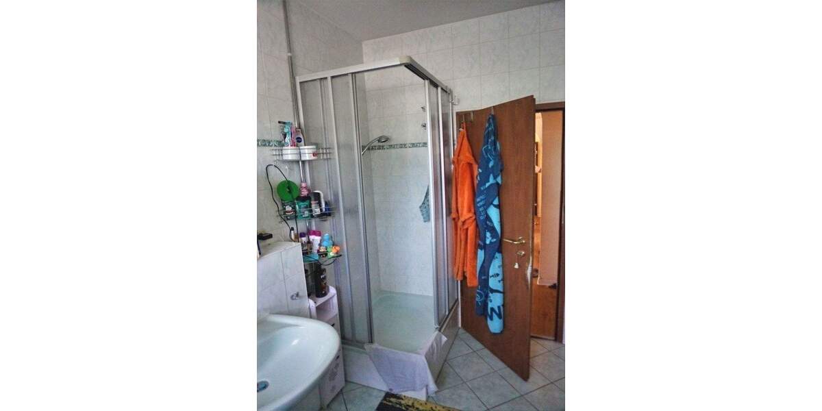 Einfamilienhaus Markneukirchen - 9 Zimmer, 245 m&sup2;, 185.000&euro; | Angebot:25662090
