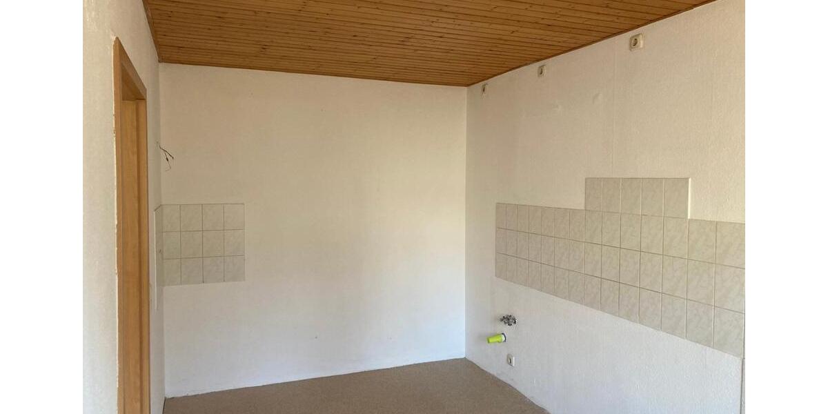 Dachgeschoßwohnung Adorf/Vogtland Vogtland - 2.5 Zimmer, 63 m&sup2;, 284&euro; | Angebot:25487034