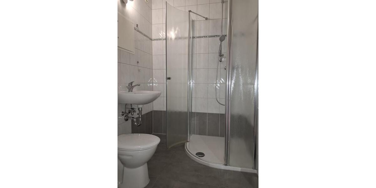 Etagenwohnung Plauen Alt Chrieschwitz - 1 Zimmer, 34 m&sup2;, 229&euro; | Angebot:23698337