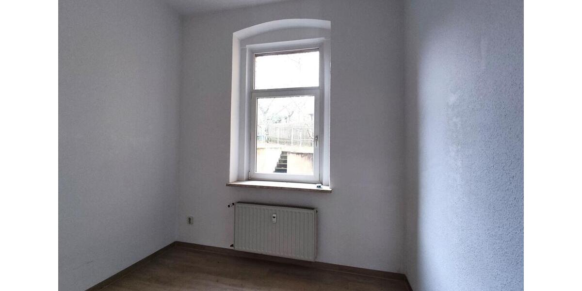 Etagenwohnung Plauen Altstadt - 2 Zimmer, 32 m&sup2;, 200&euro; | Angebot:24422933