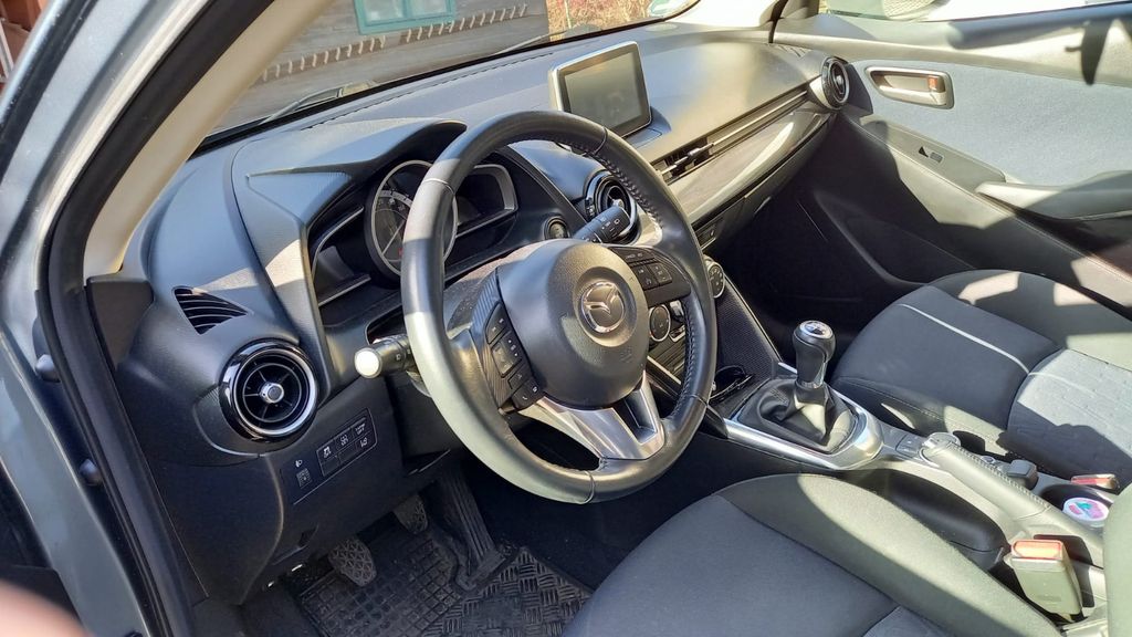 Mazda 2 74.200 km 9.000 &euro; Plauen 08523