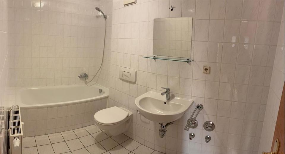 Dachgeschoßwohnung Plauen Bahnhofsvorstadt - 3 Zimmer, 77 m&sup2;, 382&euro; | Angebot:23032907