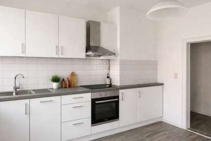Wohnung Plauen Neundorfer Vorstadt - 2 Zimmer, 61 m&sup2;, 336&euro; | Angebot:24973129