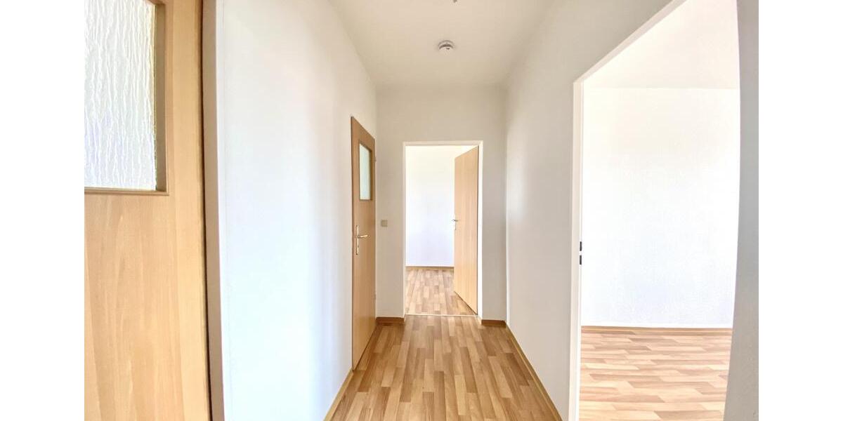 Etagenwohnung Plauen - 3 Zimmer, 60 m&sup2;, 328&euro; | Angebot:25887103