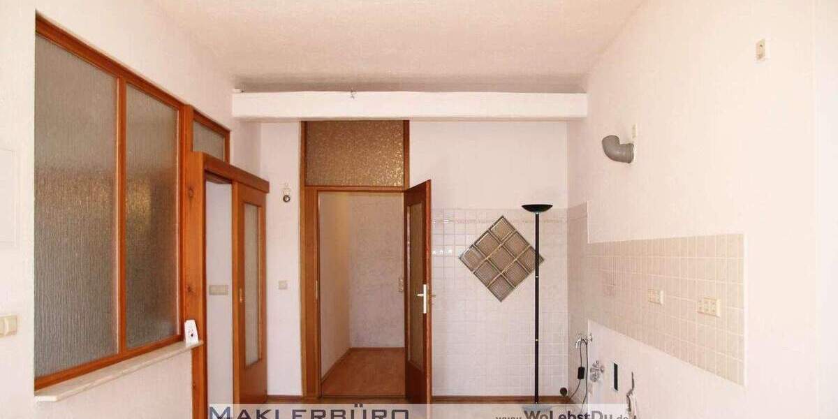 Etagenwohnung Greiz Irchwitz - 2 Zimmer, 60 m&sup2;, 300&euro; | Angebot:25665939