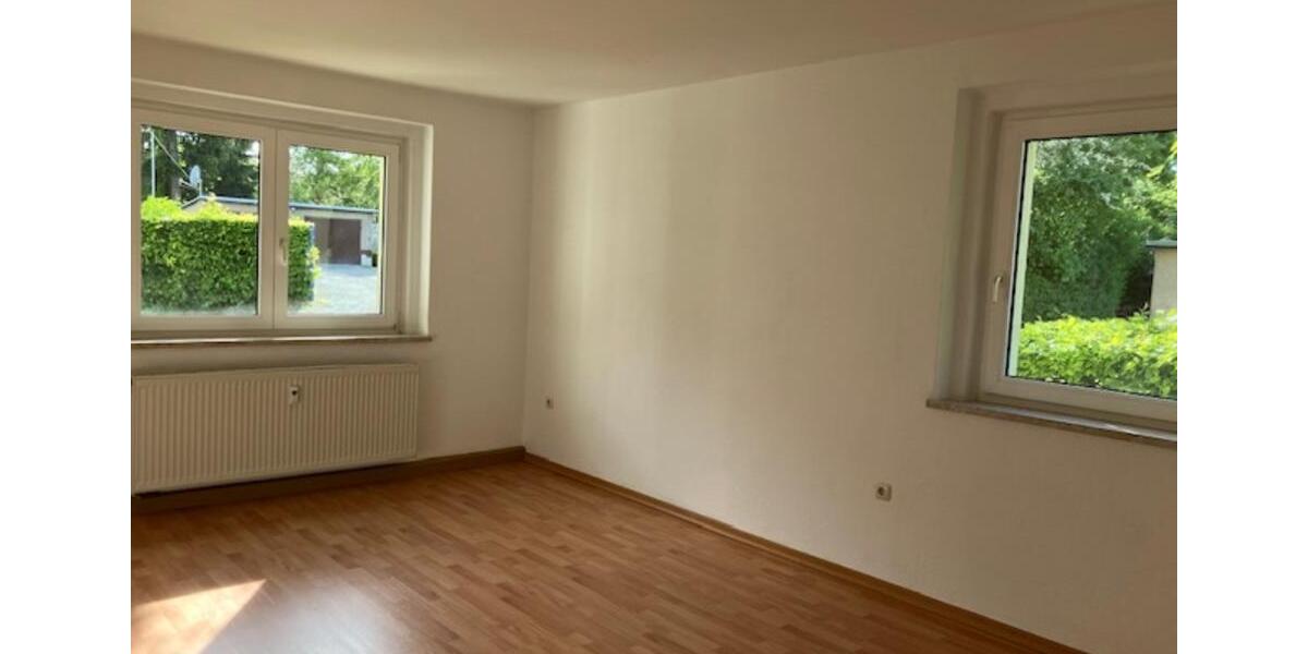 Hochparterre Plauen - 3 Zimmer, 77 m&sup2;, 424&euro; | Angebot:23544148