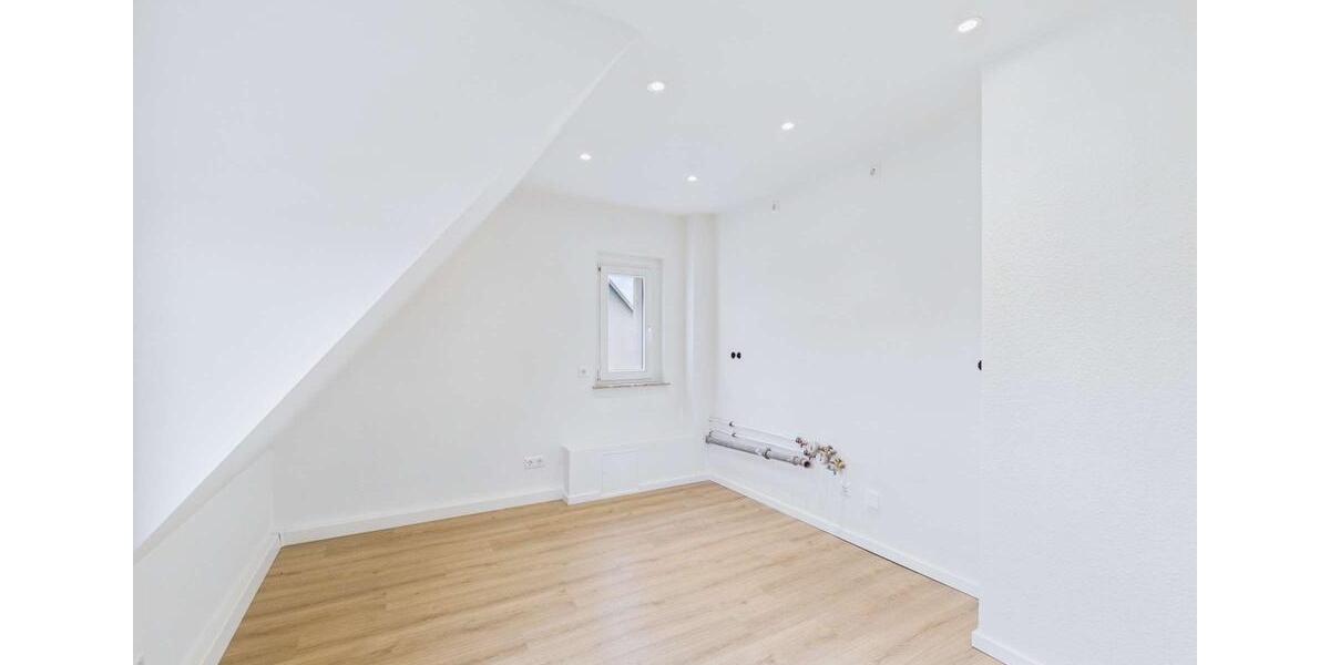 Dachgeschoßwohnung Stützengrün - 2 Zimmer, 45 m&sup2;, 279&euro; | Angebot:25269288