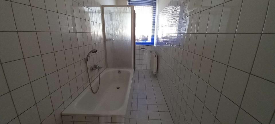 Etagenwohnung Hof Altstadt - 3 Zimmer, 110 m&sup2;, 695&euro; | Angebot:25182128