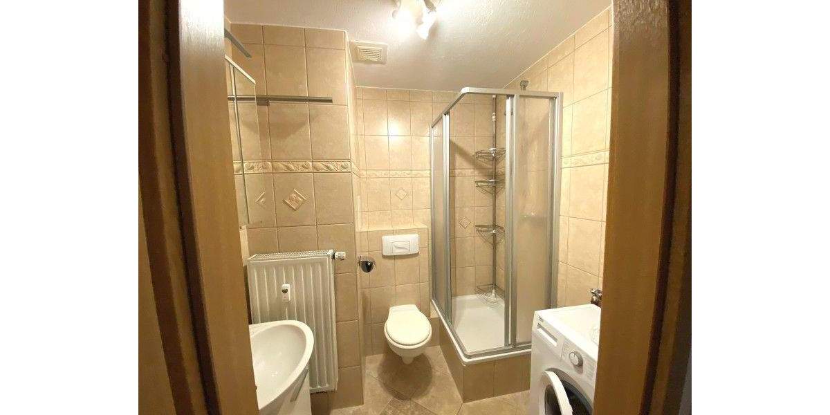 Etagenwohnung Plauen Ostvorstadt - 2 Zimmer, 66 m&sup2;, 390&euro; | Angebot:25800327
