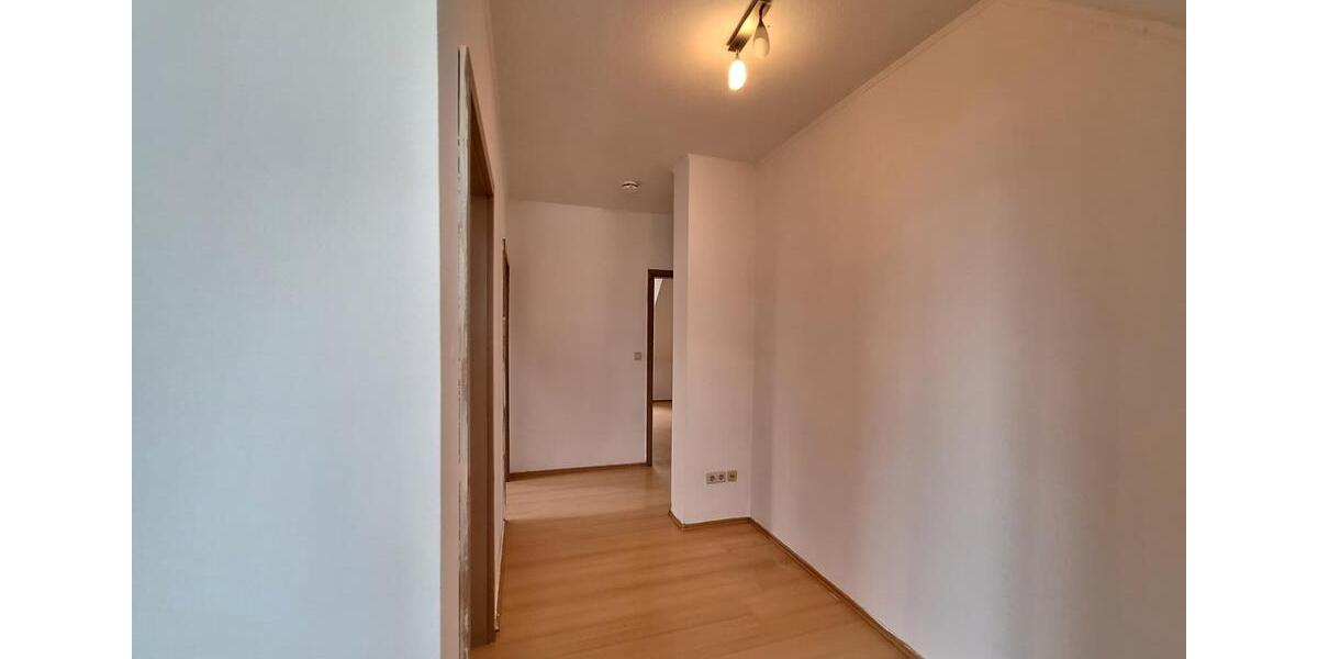 Etagenwohnung Hof Neuhof - 3 Zimmer, 80 m&sup2;, 560&euro; | Angebot:25804394