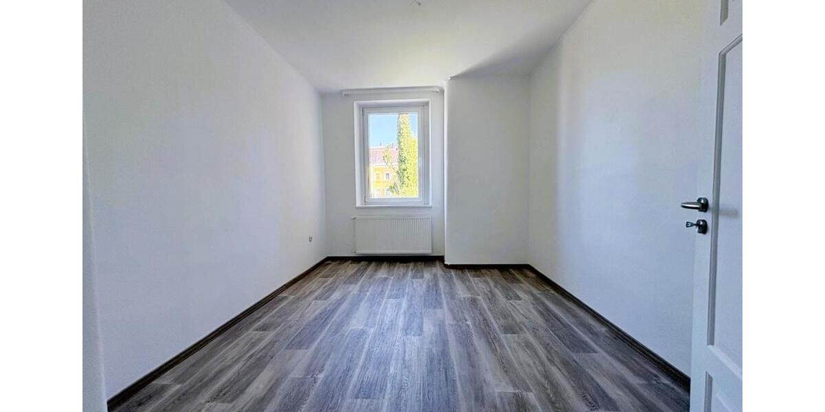 Etagenwohnung Hof Altstadt - 3 Zimmer, 80 m&sup2;, 650&euro; | Angebot:26664854