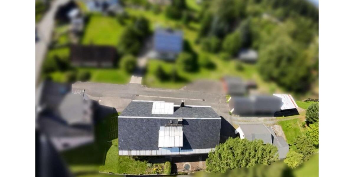 Einfamilienhaus Falkenstein/Vogtland Vogtland - 9 Zimmer, 230 m&sup2;, 260.000&euro; | Angebot:24464955