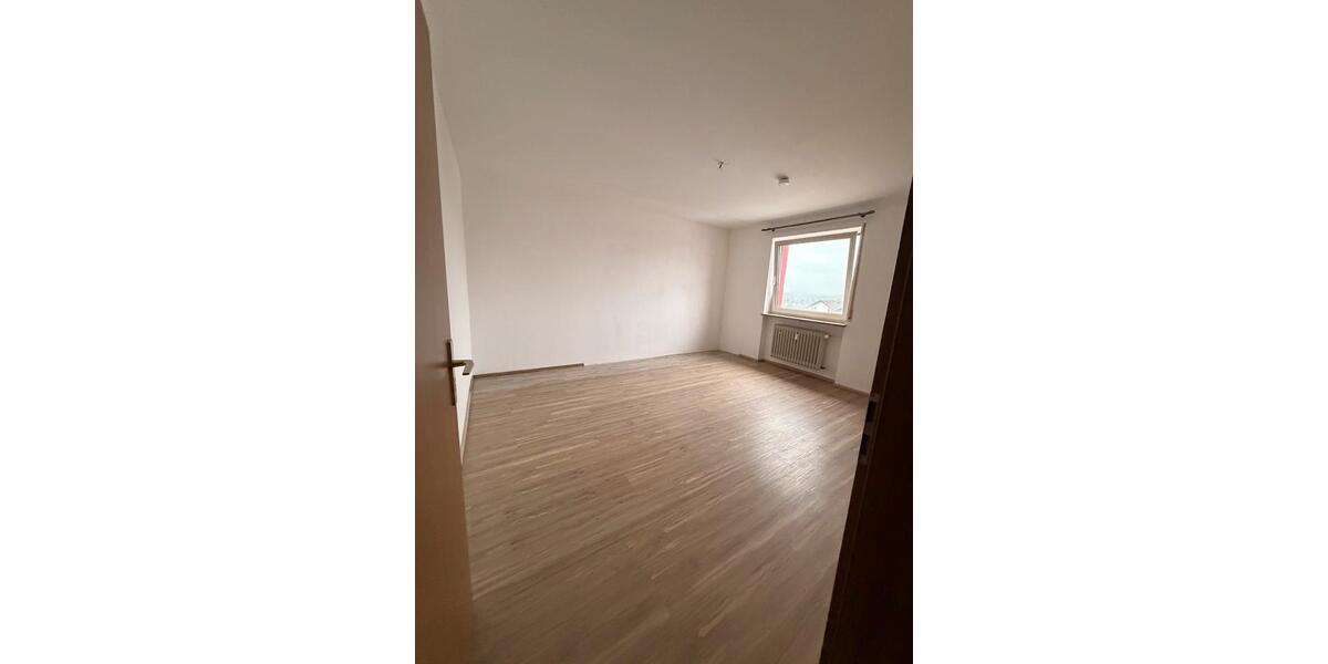 Etagenwohnung Hof Neuhof - 2 Zimmer, 70 m&sup2;, 125.000&euro; | Angebot:27300341