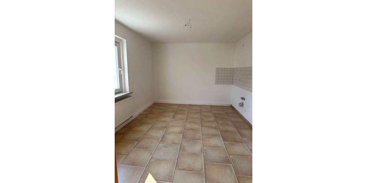 Etagenwohnung Netzschkau - 2 Zimmer, 56 m&sup2;, 282&euro; | Angebot:25910396