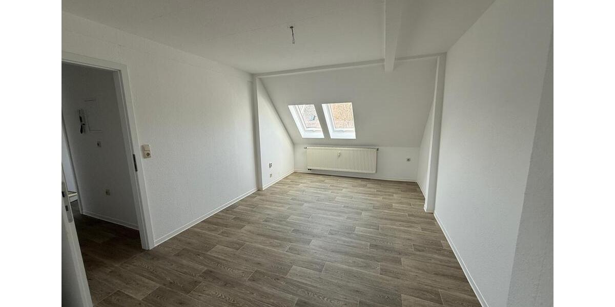Dachgeschoßwohnung Plauen Altstadt - 2 Zimmer, 41 m&sup2;, 205&euro; | Angebot:25426475