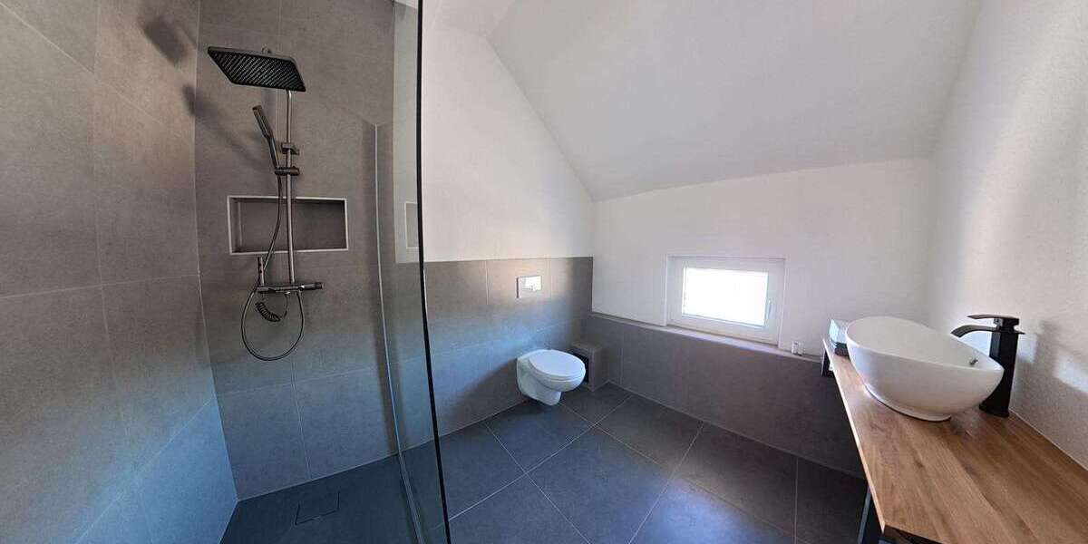 Einfamilienhaus Elsterberg - 6 Zimmer, 135 m&sup2;, 1.070&euro; | Angebot:27171865