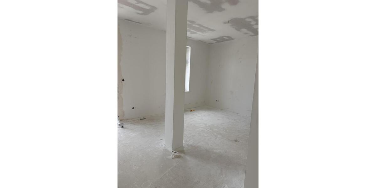 Exklusive Dachgeschosswohnung mit Balkon in aufwendig saniertem Gründerzeithaus - Dachgeschoßwohnung Falkenstein | Angebot:27104271