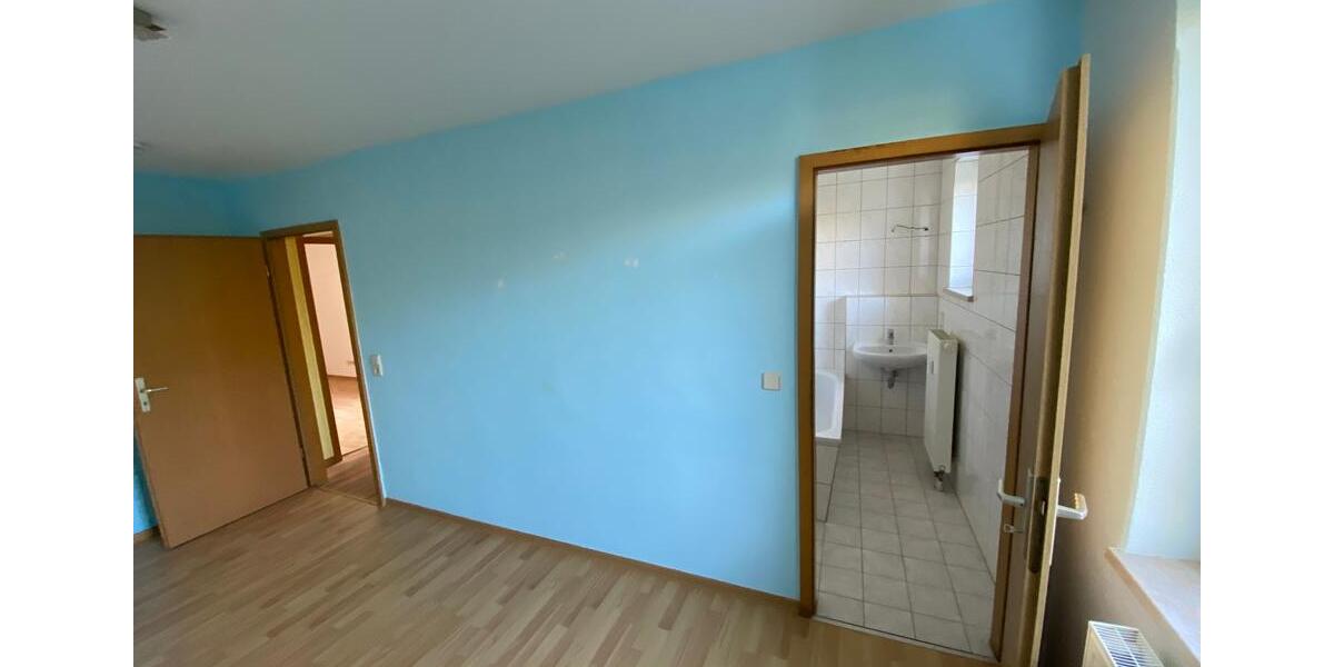 Etagenwohnung Reichenbach im Vogtland - 2 Zimmer, 49 m&sup2;, 225&euro; | Angebot:17237384