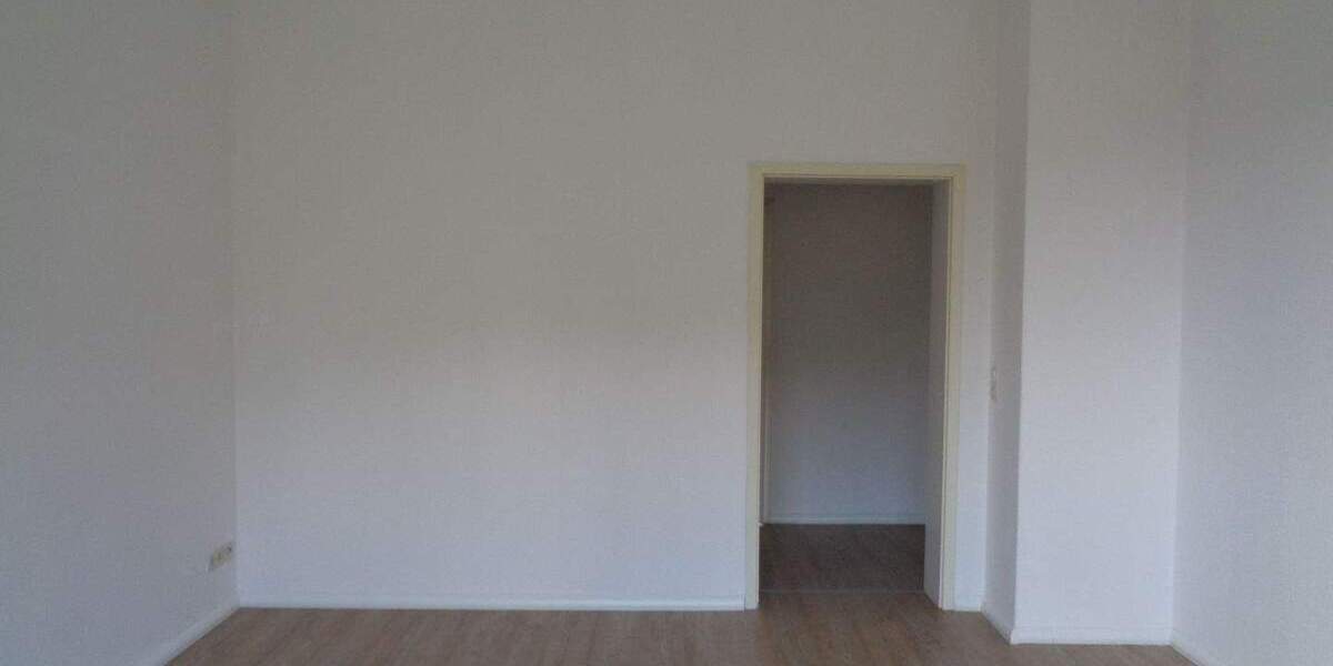 Etagenwohnung Plauen Stadtmitte - 3 Zimmer, 71 m&sup2;, 310&euro; | Angebot:25687460