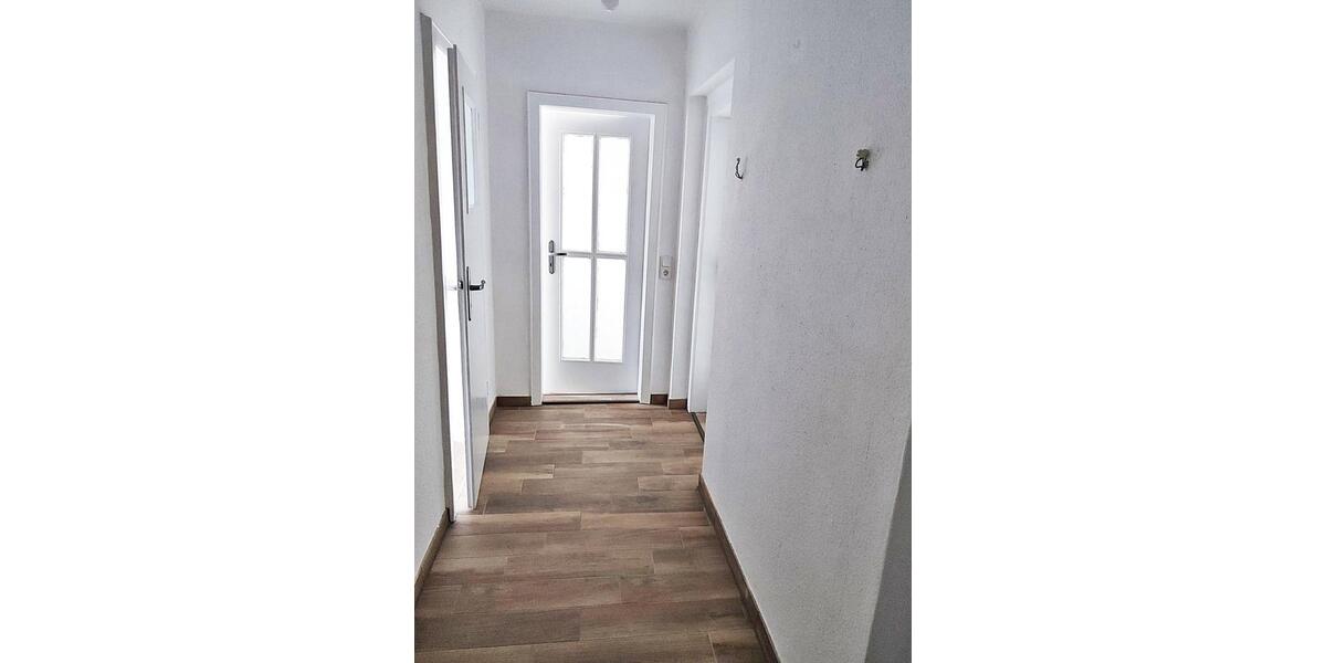 Etagenwohnung Elsterberg - 3 Zimmer, 59 m&sup2;, 295&euro; | Angebot:25650098