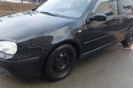 VW Golf 274.660 km 2.000 &euro; Plauen 08523