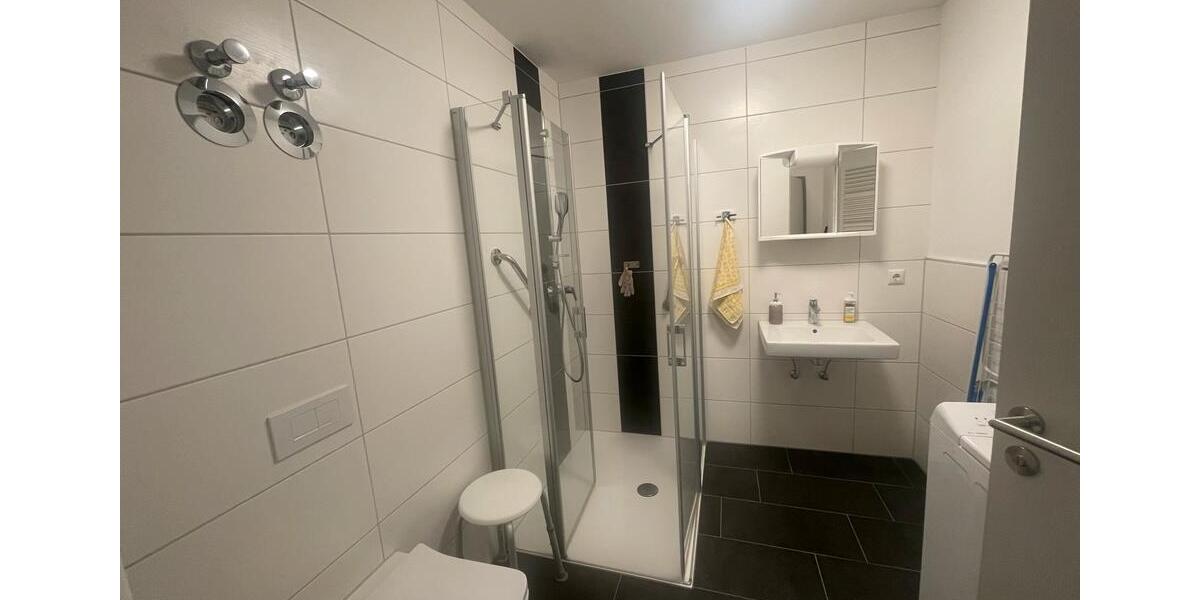 Dachgeschoßwohnung Greiz - 1 Zimmer, 32 m&sup2;, 390&euro; | Angebot:24444734