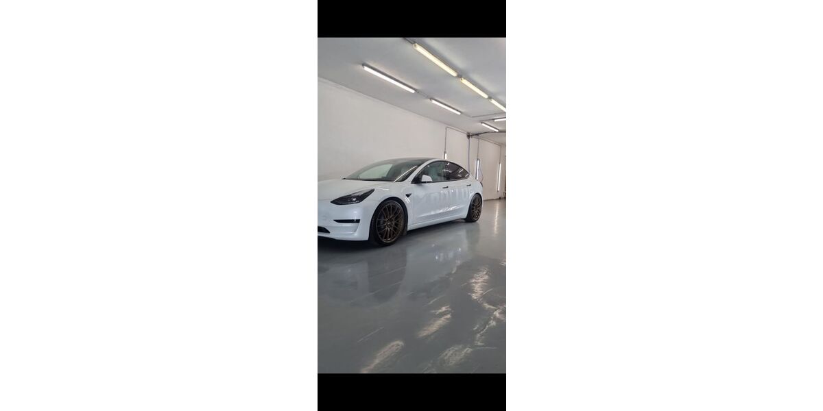 Tesla Model 3 62.000 km 25.500 &euro; Döhlau 95182