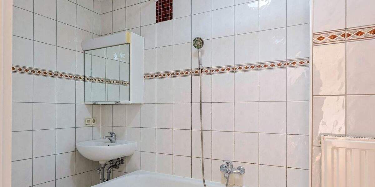 Etagenwohnung Plauen Stadtmitte - 3 Zimmer, 75 m&sup2;, 78.000&euro; | Angebot:25778787