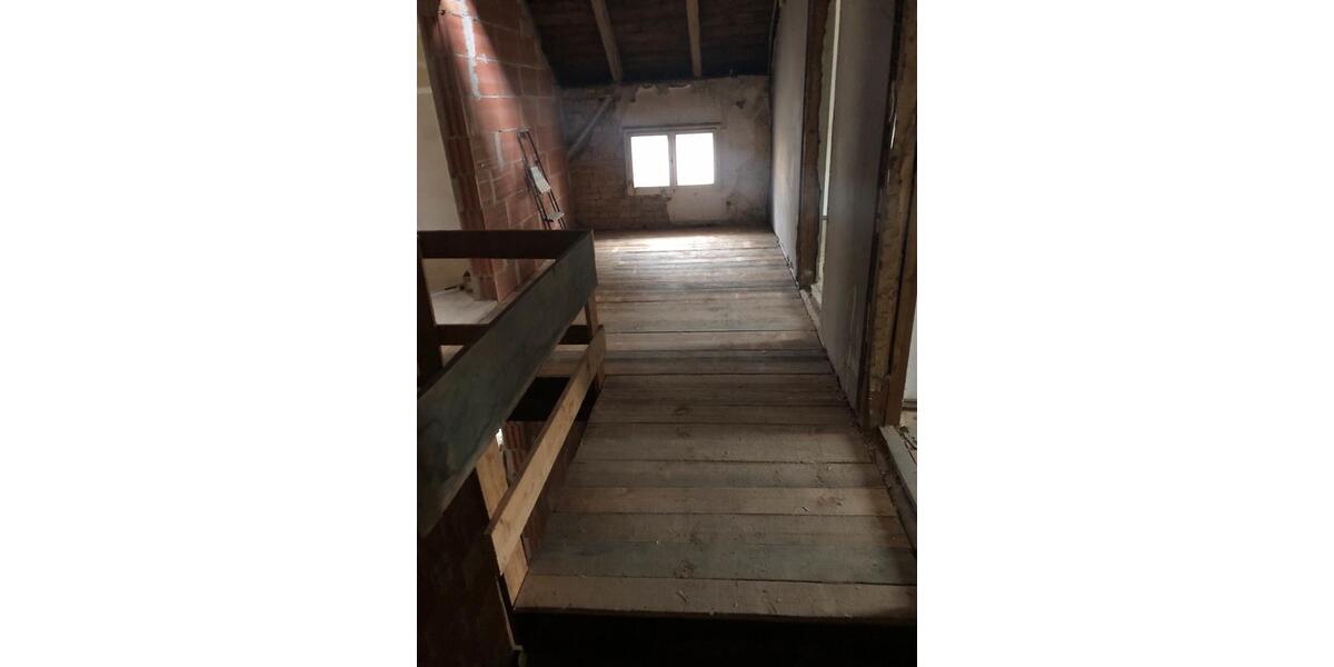 Einfamilienhaus Rodewisch - 7 Zimmer, 165 m&sup2;, 62.799&euro; | Angebot:25864210