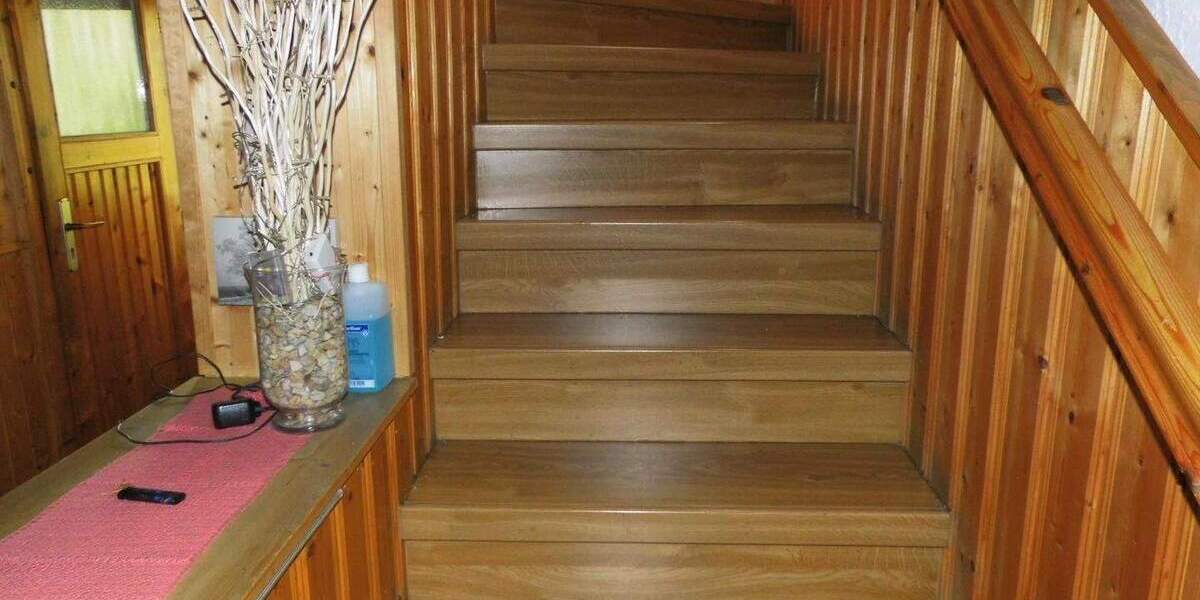 Einfamilienhaus Reichenbach - 6 Zimmer, 140 m&sup2;, 75.000&euro; | Angebot:25662881