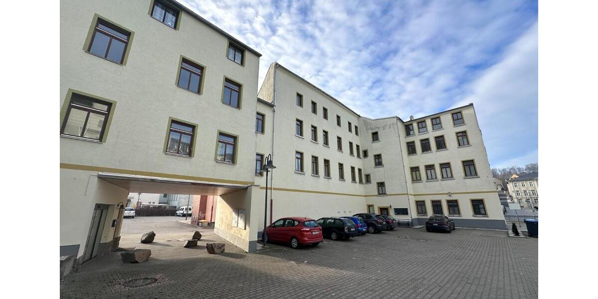 Etagenwohnung Lengenfeld - 3 Zimmer, 86 m&sup2;, 430&euro; | Angebot:25805326