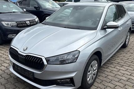 Skoda Fabia 33.279 km 15.197 &euro; Neustadt 08223